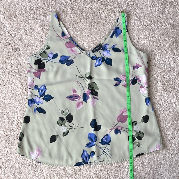 Le Chateau | Floral Top - Picture 3 of 7